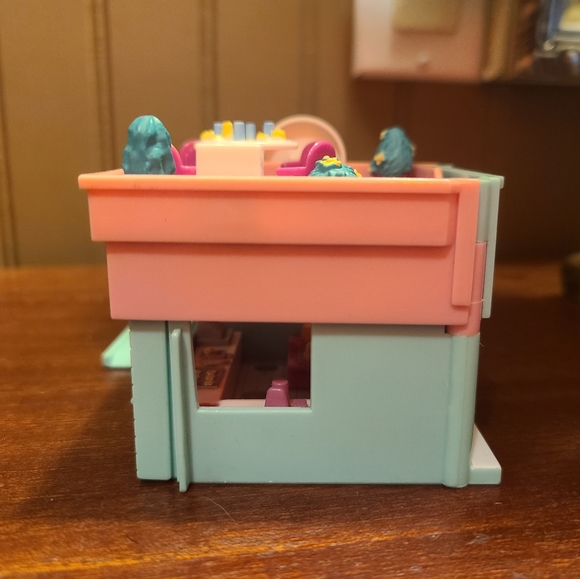 Polly Pocket Blue Bird VTG Vintage Burgers Restaurant Mini - Picture 3 of 7